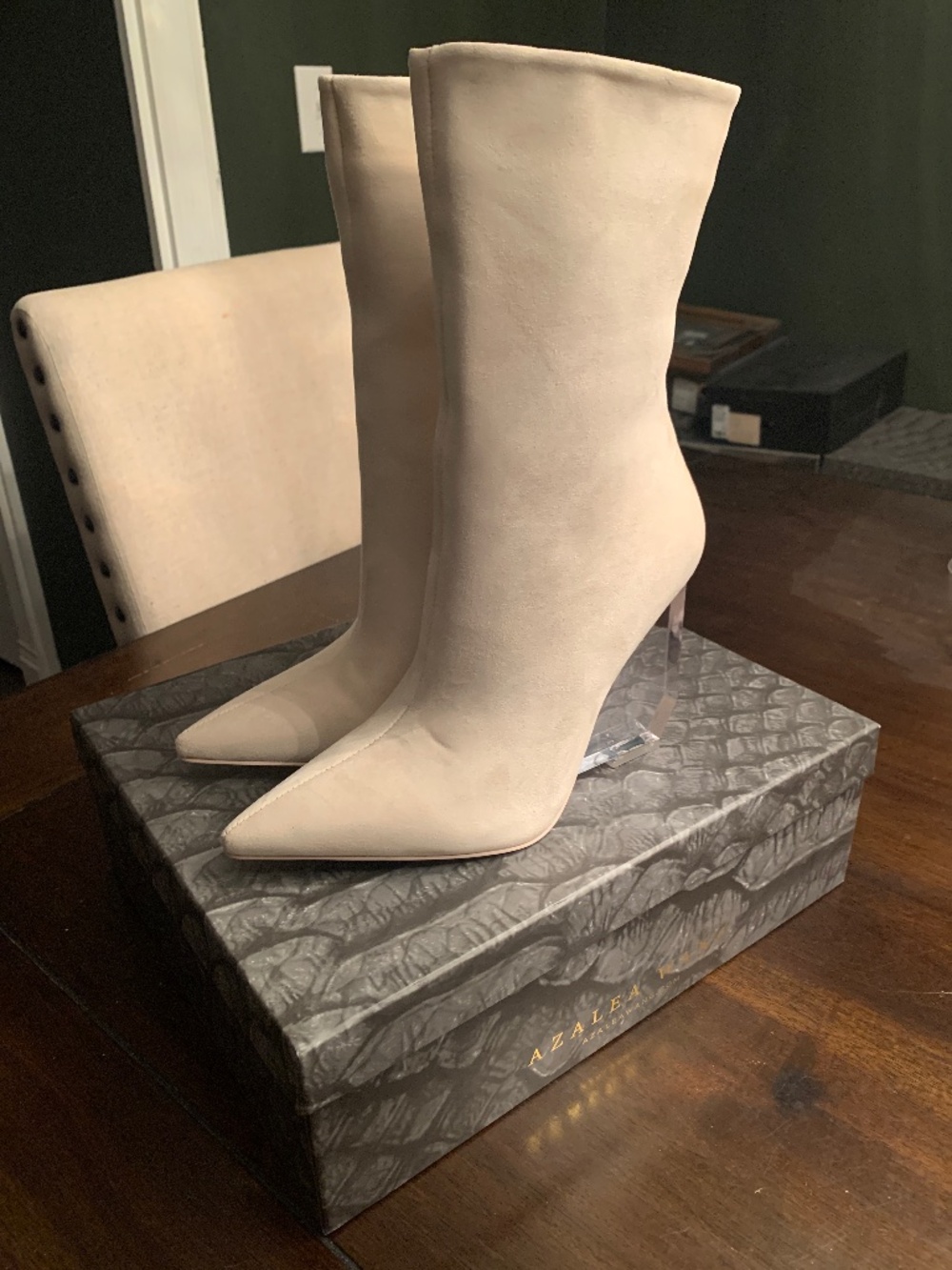 Azalea Wang Ashe Bone Boot heels size 8